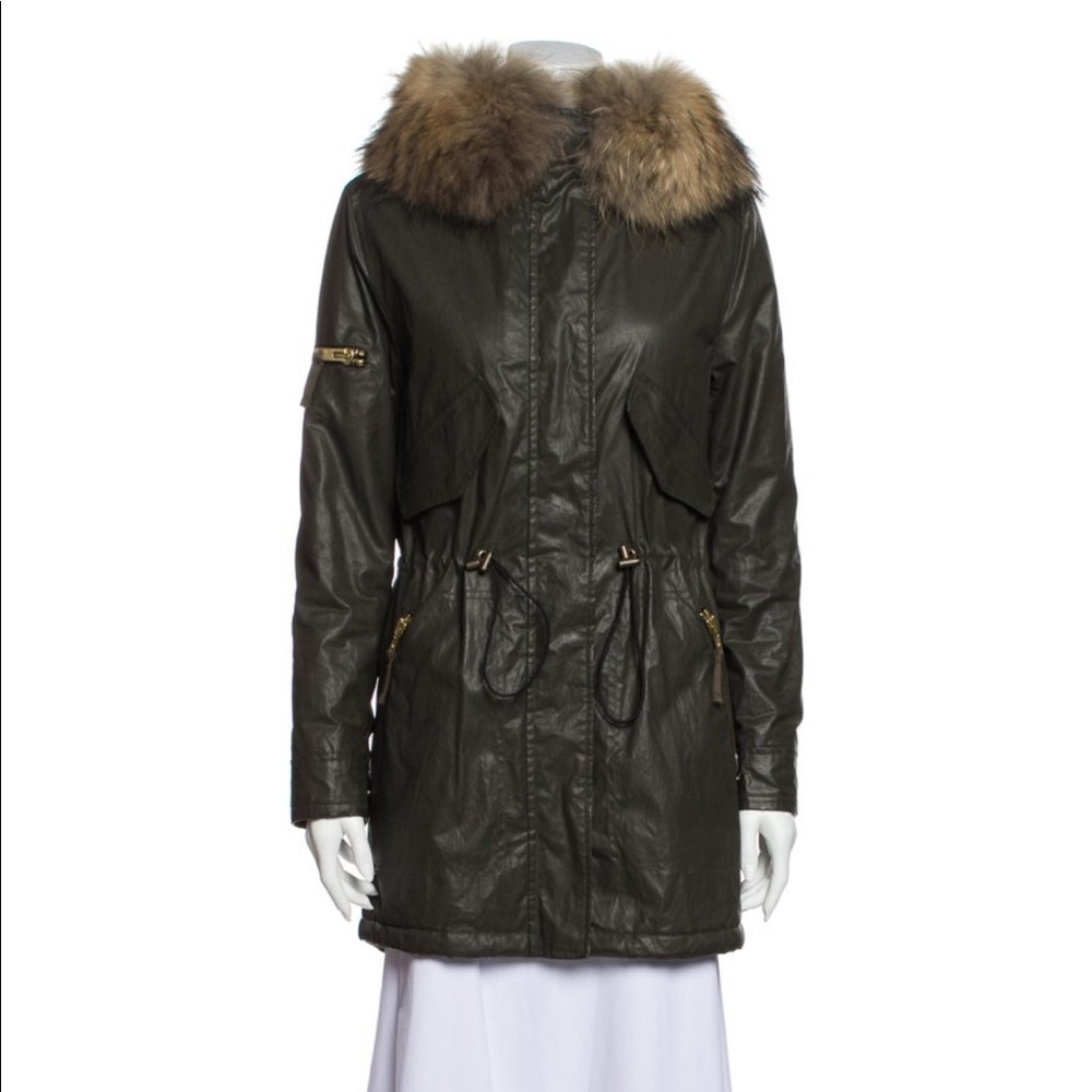 Sam. Parka coat greyish color